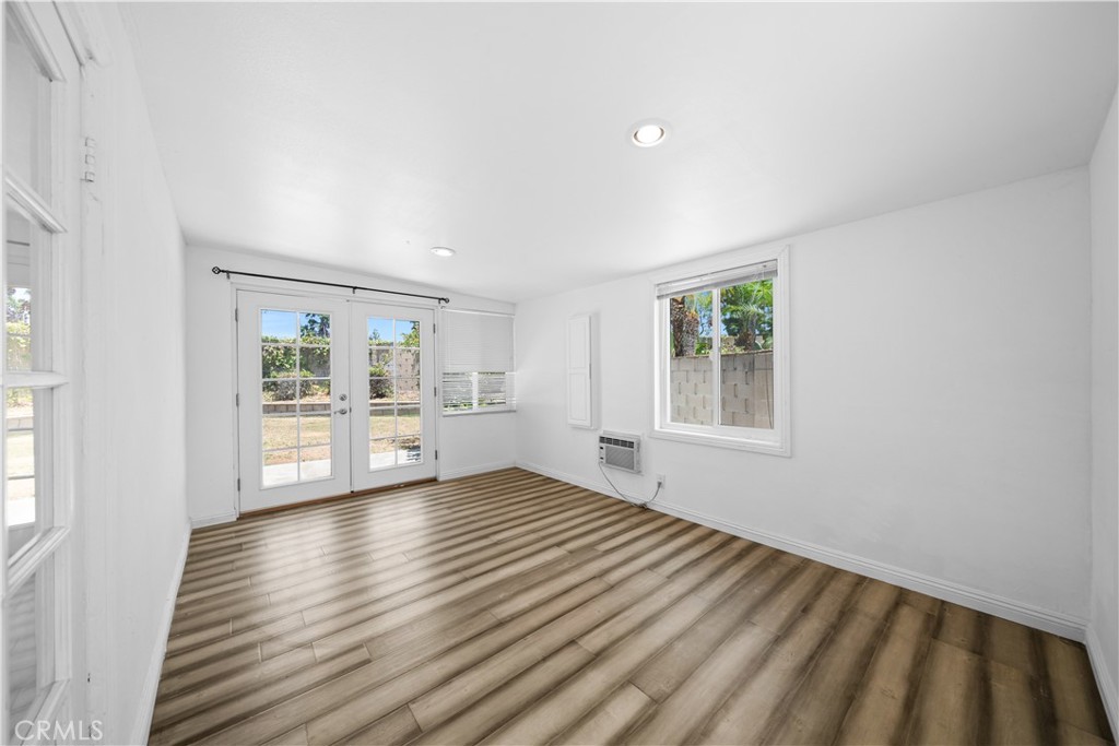 24311 Peacock St