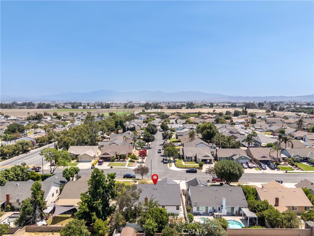 1187 E Deerfield Street