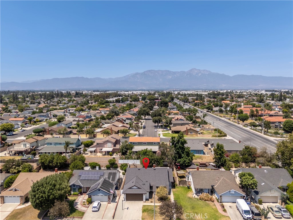 1187 E Deerfield Street