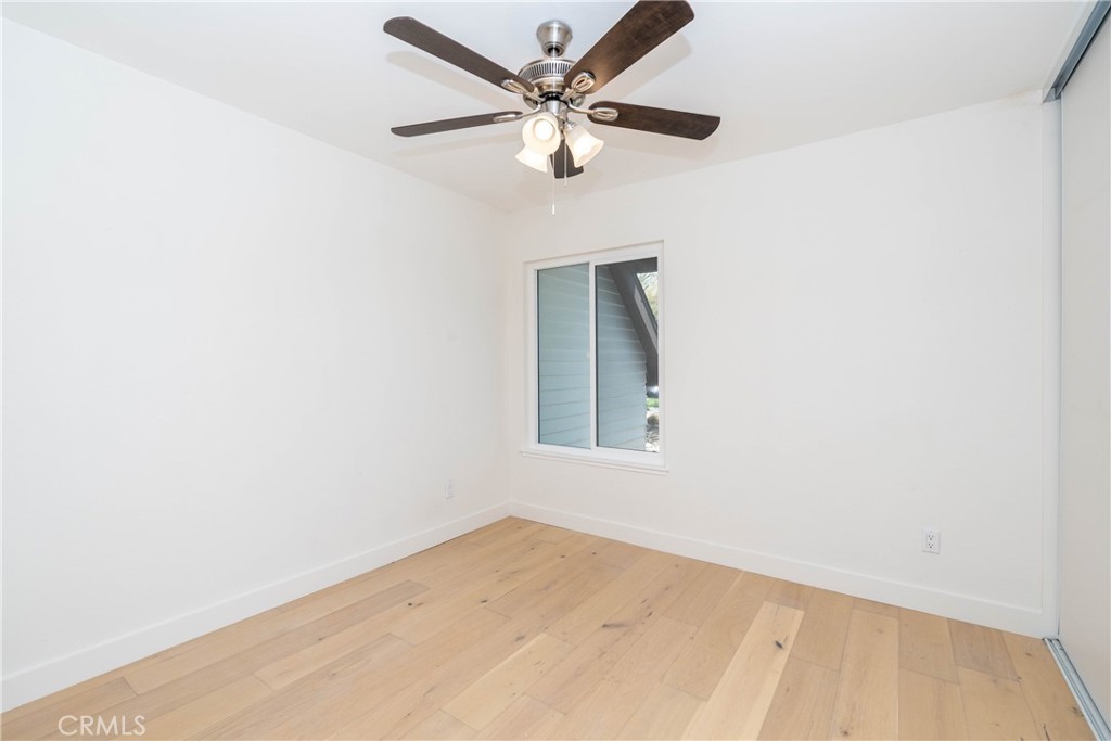 1187 E Deerfield Street