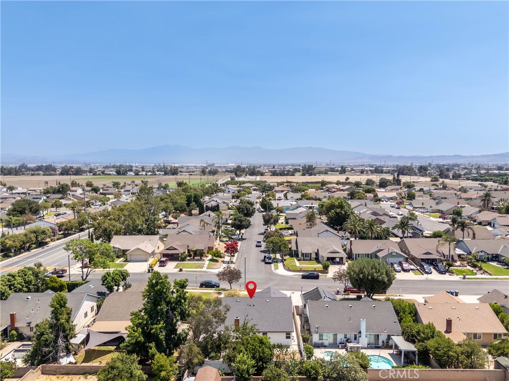 1187 E Deerfield Street