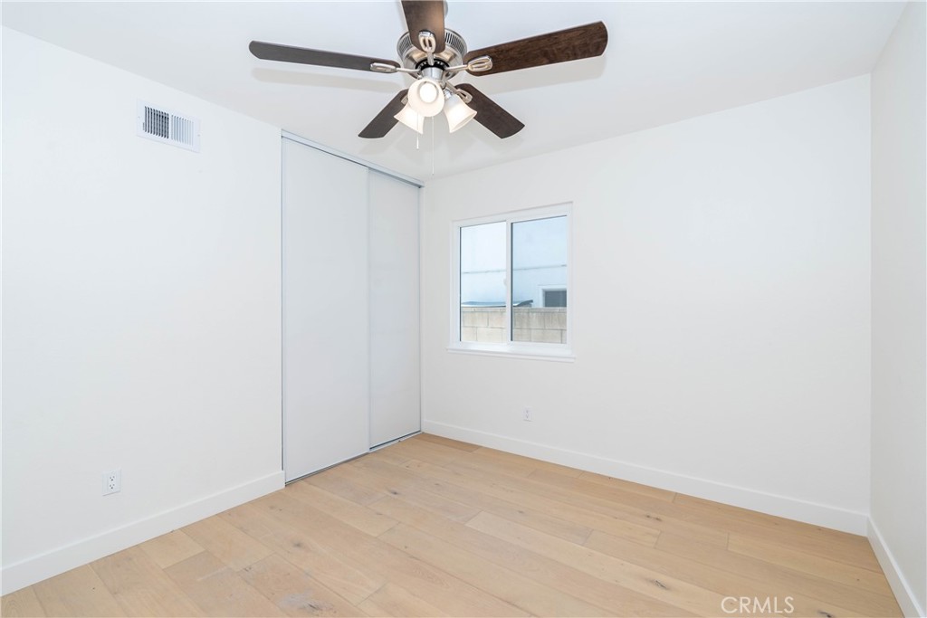 1187 E Deerfield Street