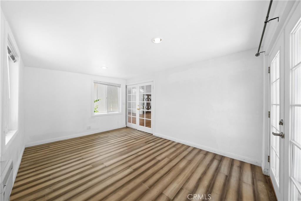 24311 Peacock St