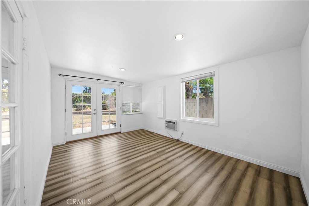 24311 Peacock St