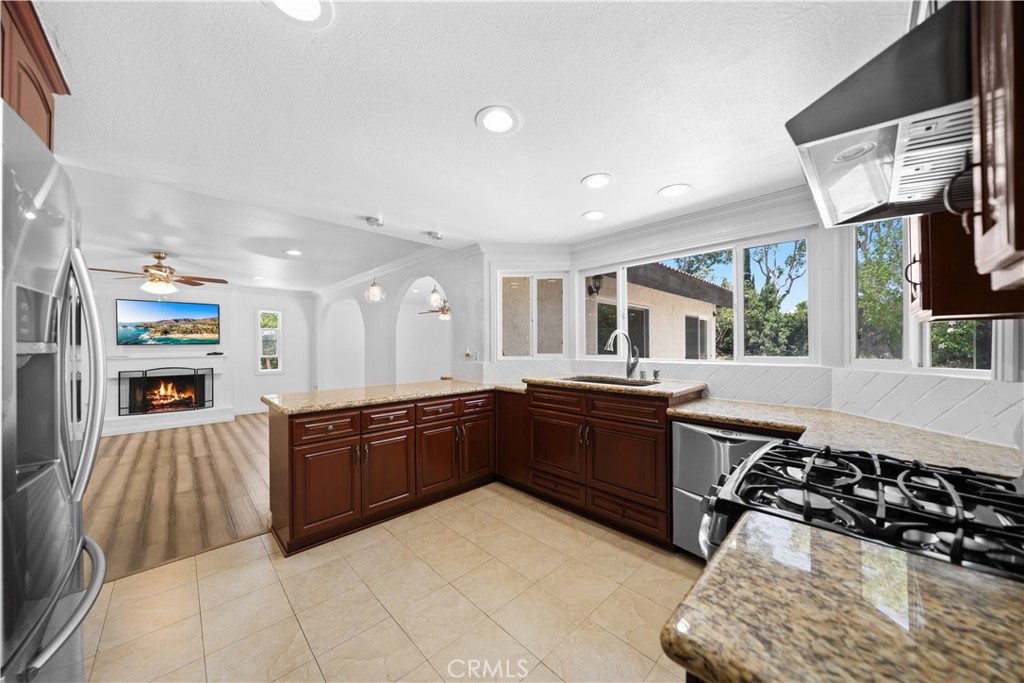 24311 Peacock St