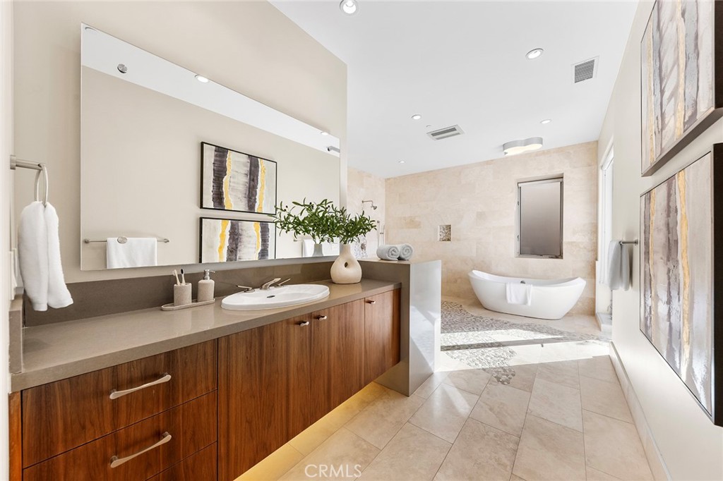 3355 Alta Laguna Boulevard