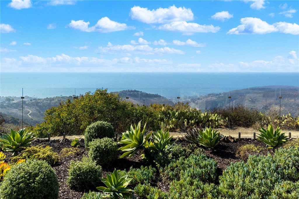 3355 Alta Laguna Boulevard