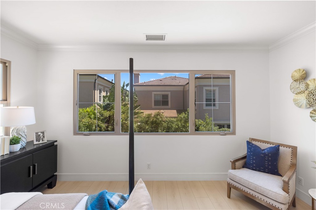 70 Weston