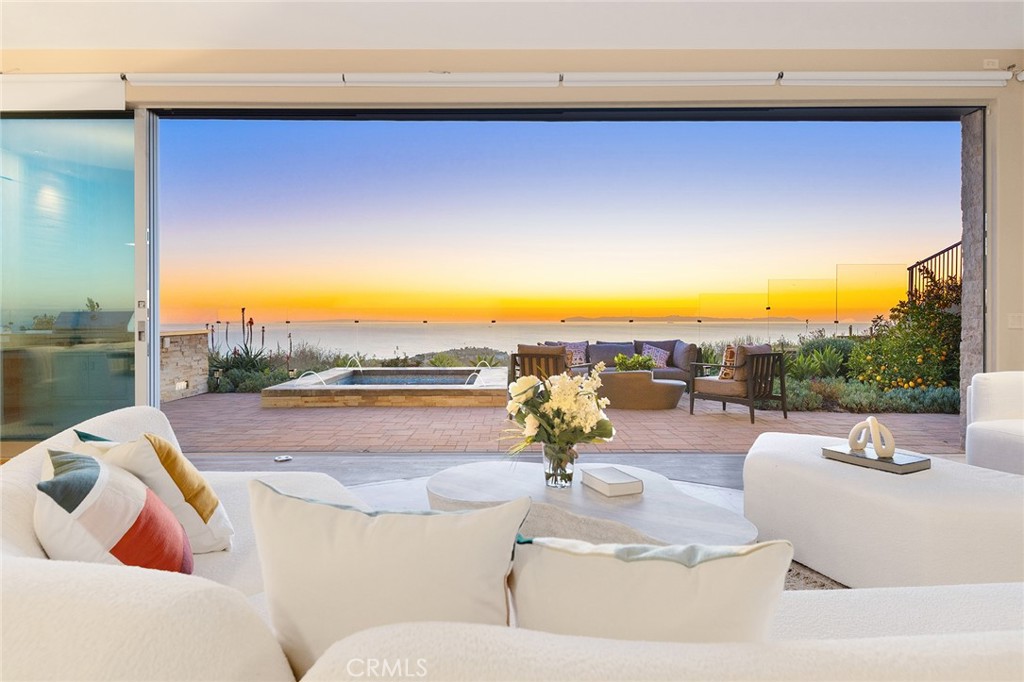3355 Alta Laguna Boulevard