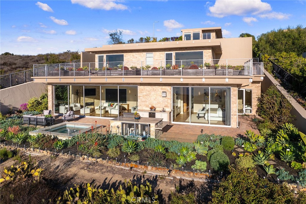 3355 Alta Laguna Boulevard