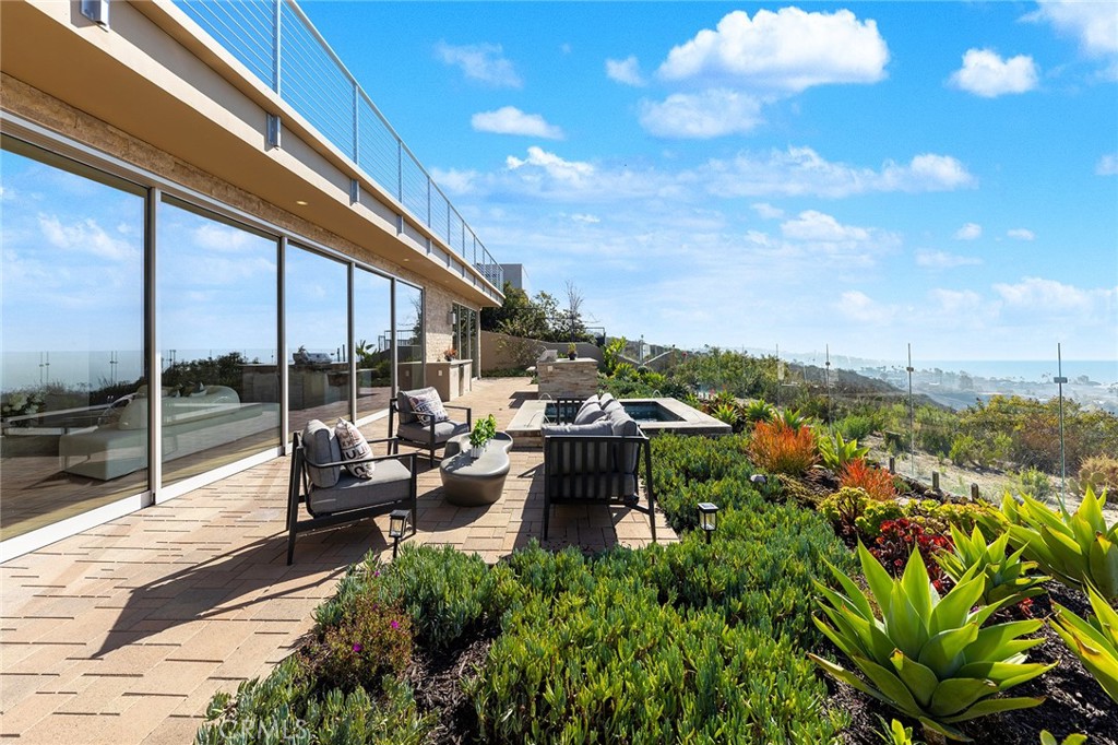 3355 Alta Laguna Boulevard