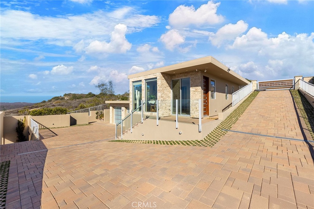 3355 Alta Laguna Boulevard