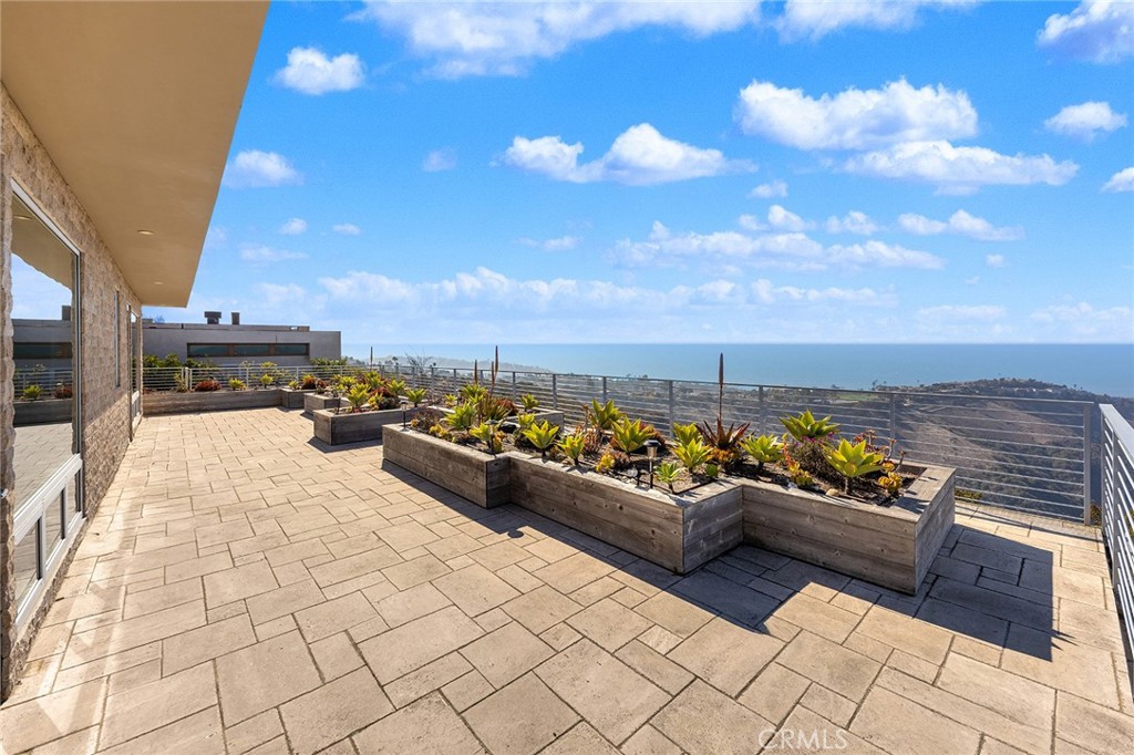 3355 Alta Laguna Boulevard