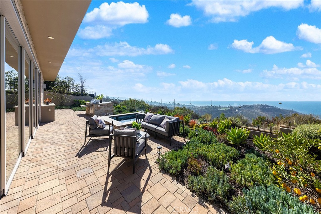 3355 Alta Laguna Boulevard