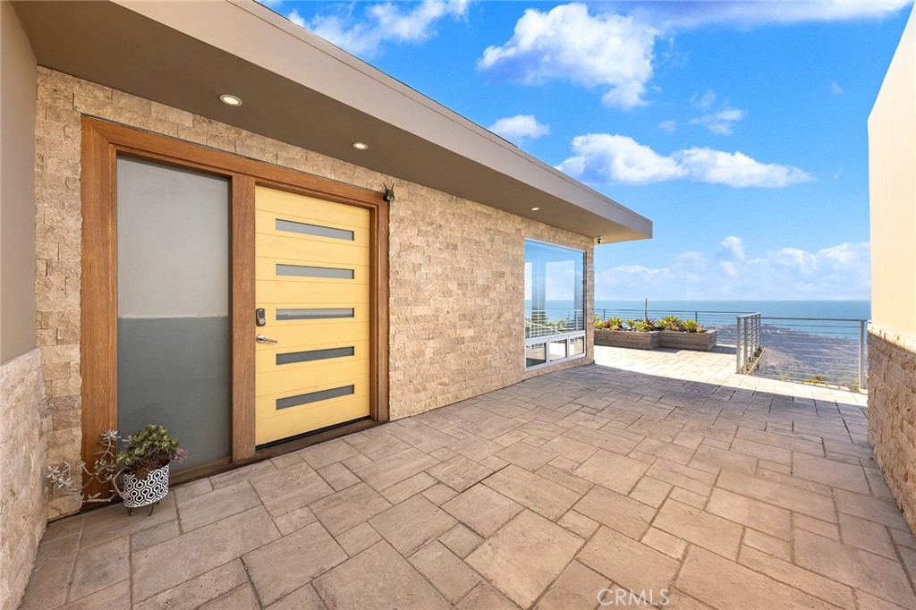 3355 Alta Laguna Boulevard