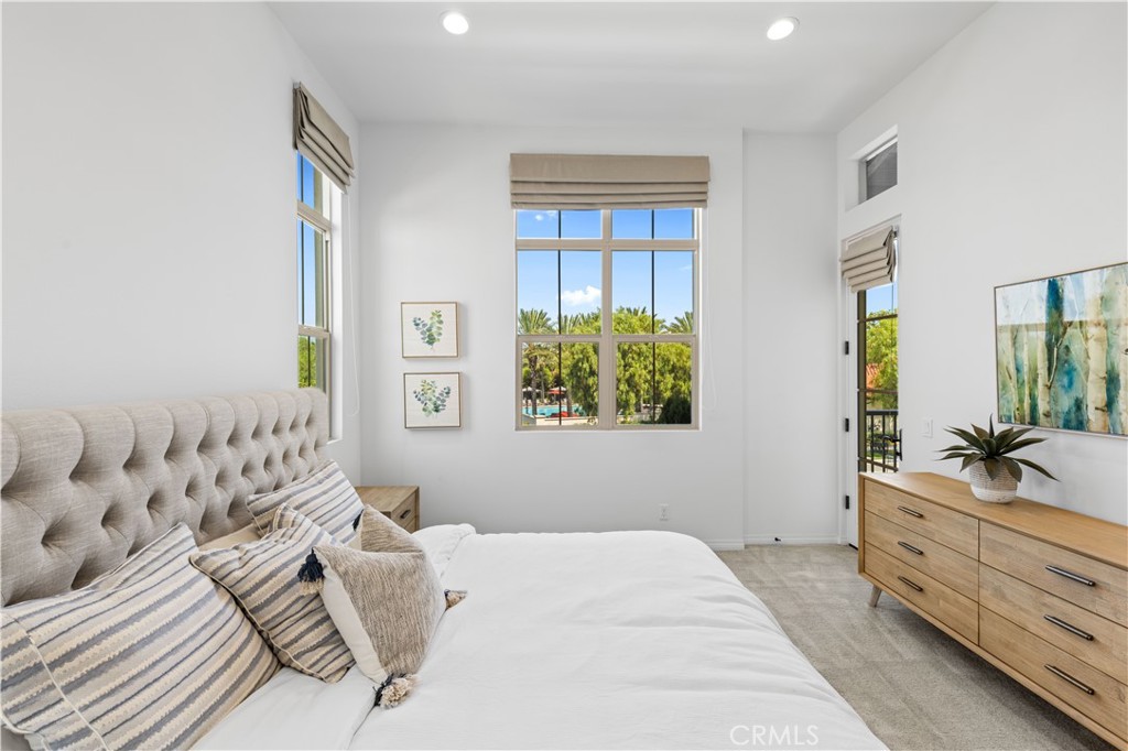 176 Parkwood