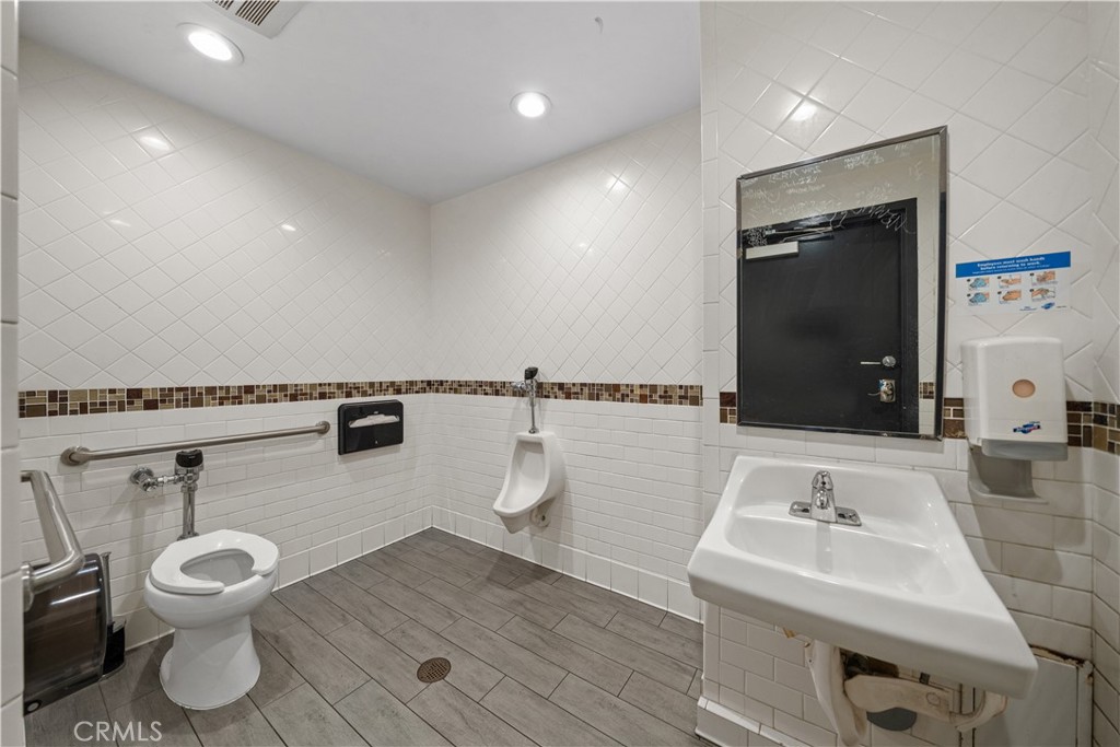 474 N Beverly Dr