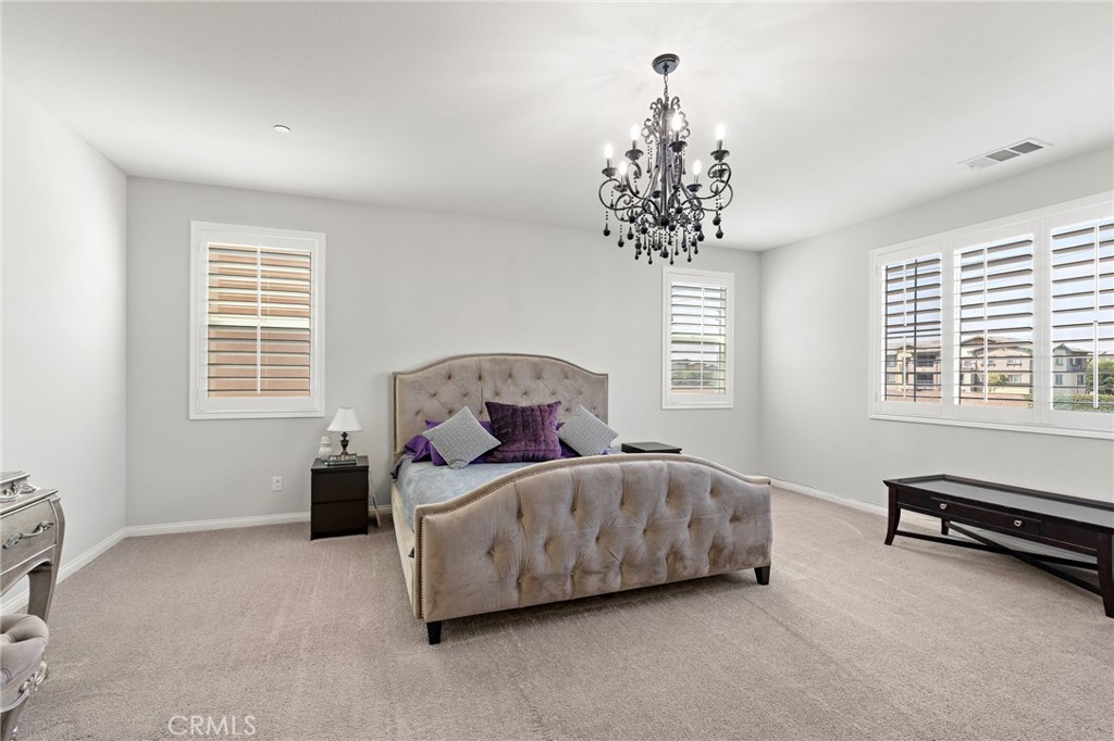 14212 Willamette Avenue