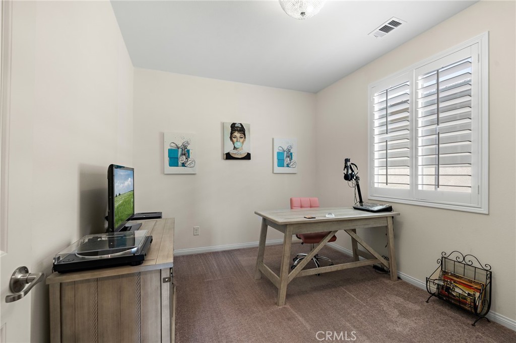 14212 Willamette Avenue