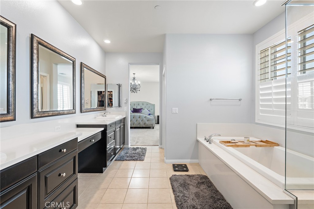 14212 Willamette Avenue