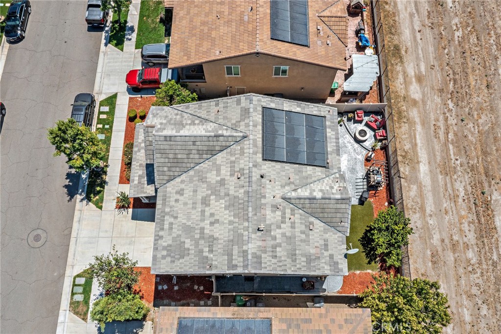 14212 Willamette Avenue