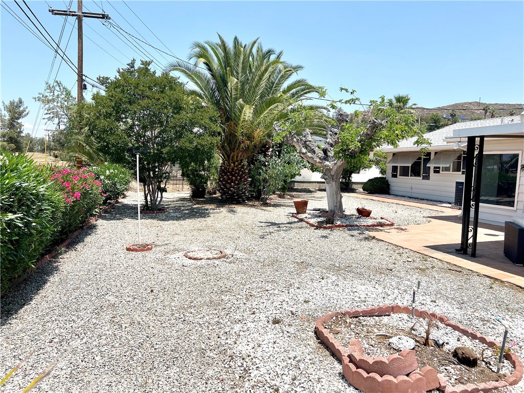 29041 Desert Hills Road