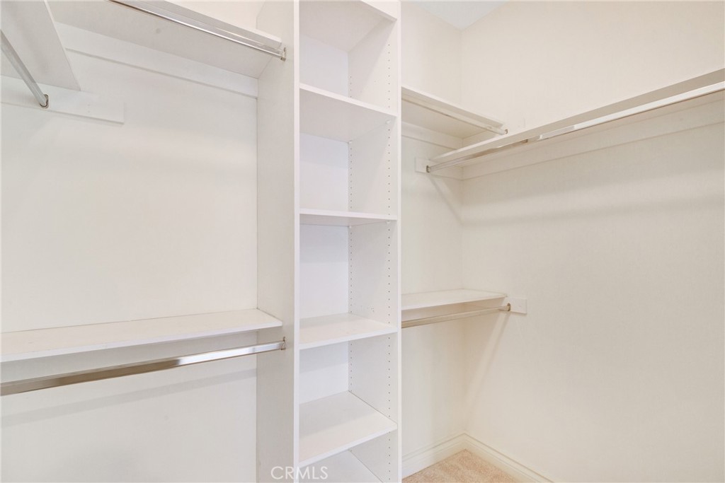 134 E Las Flores Ave