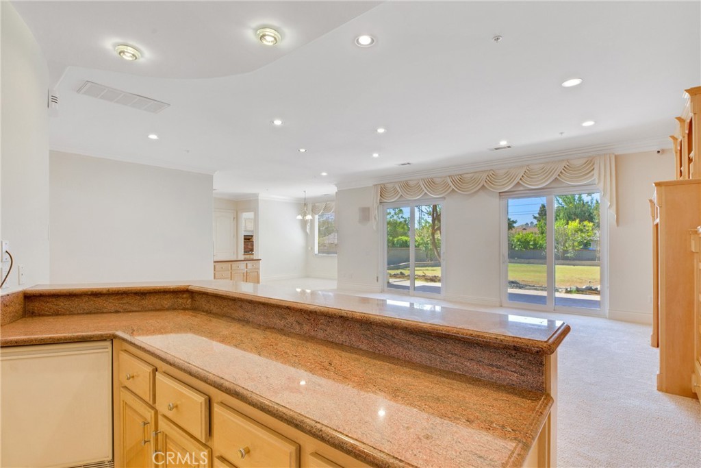 134 E Las Flores Ave