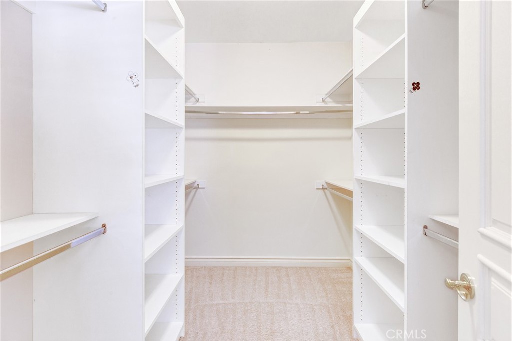 134 E Las Flores Ave