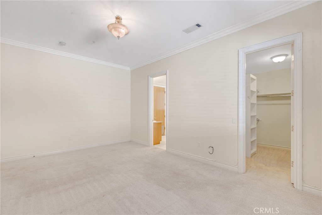 134 E Las Flores Ave