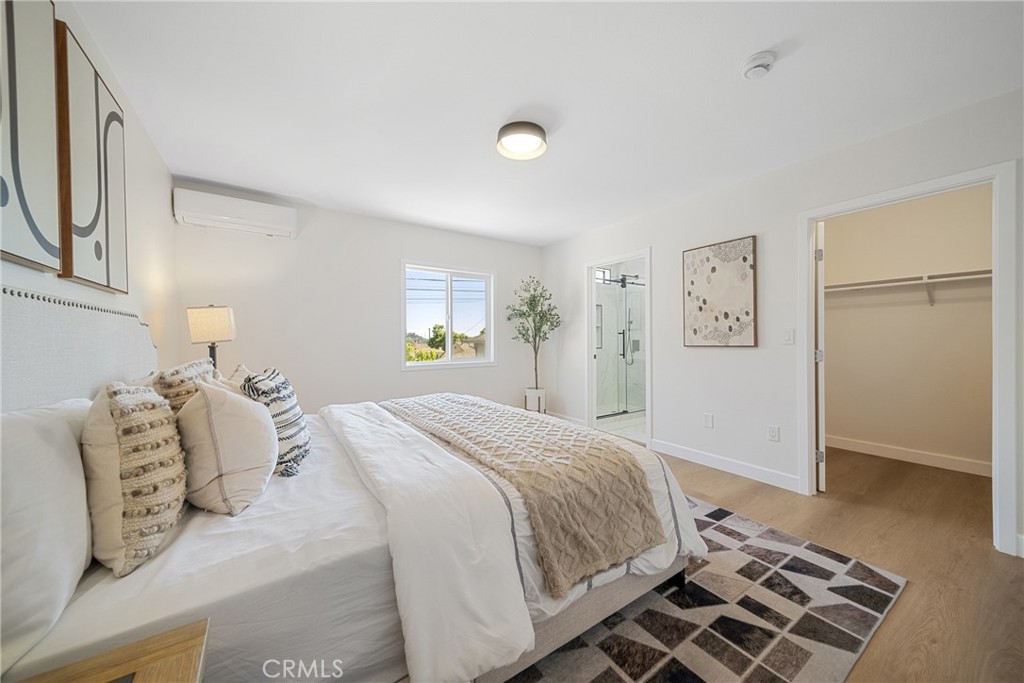 336 E Arlight Street