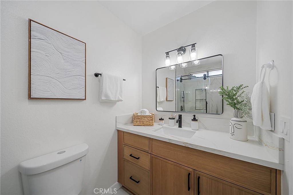 336 E Arlight Street