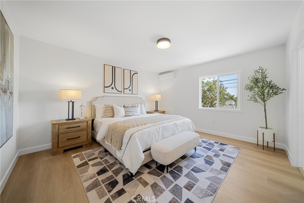 336 E Arlight Street