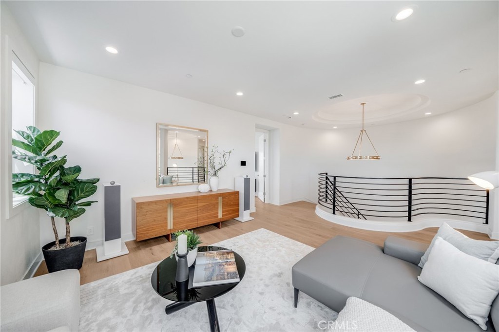 37 Barberry