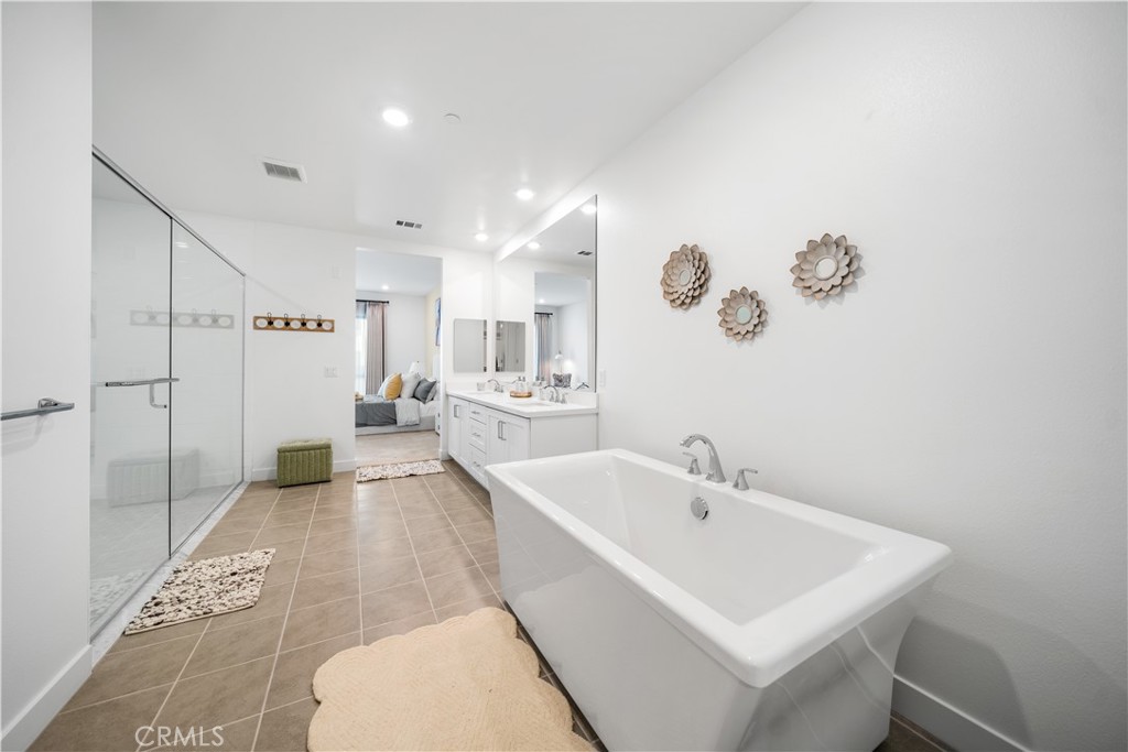 2602 Rivington