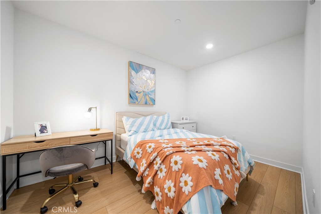 2602 Rivington