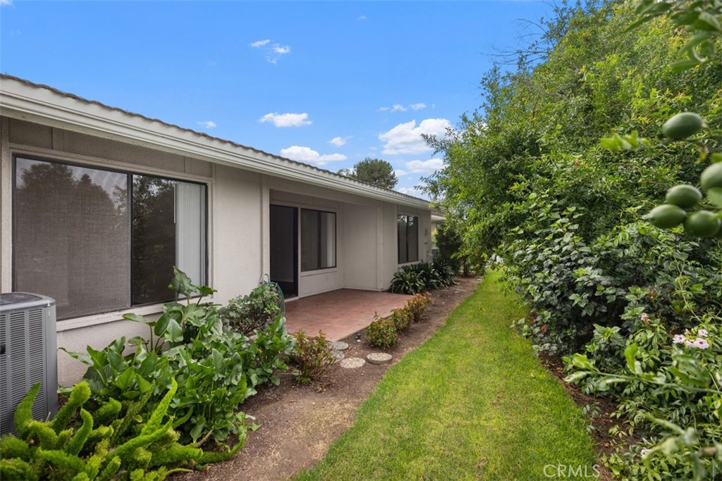 3211 Via Buena Unit B