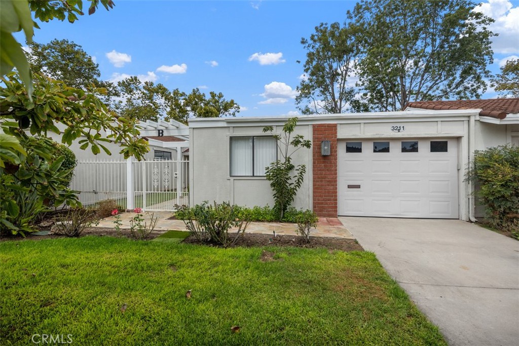 3211 Via Buena Unit B