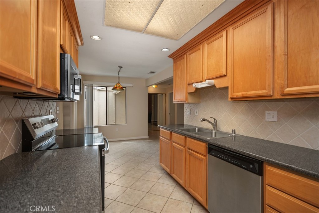 3211 Via Buena Unit B