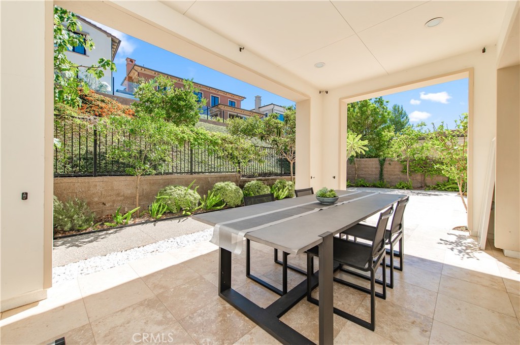 120 Iron Gate