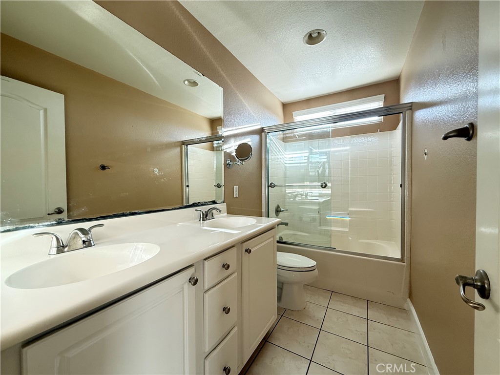2420 Lenai Cir