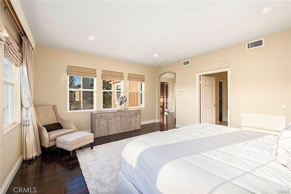 32 Walnut Creek
