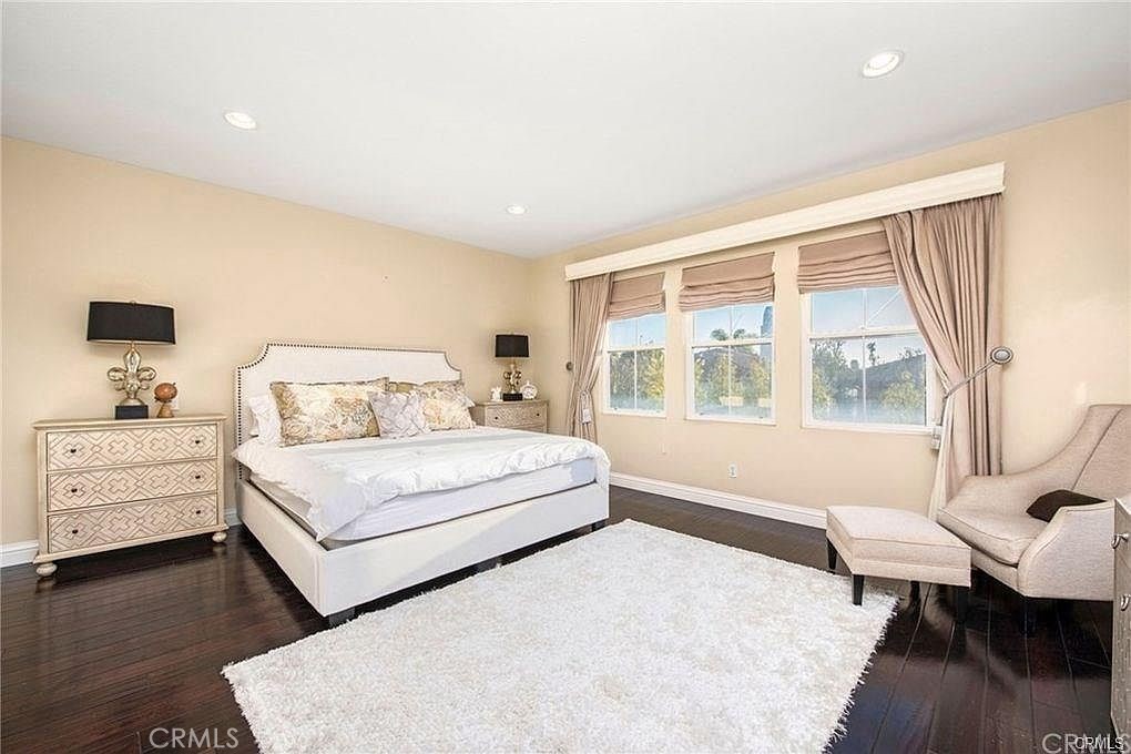 32 Walnut Creek