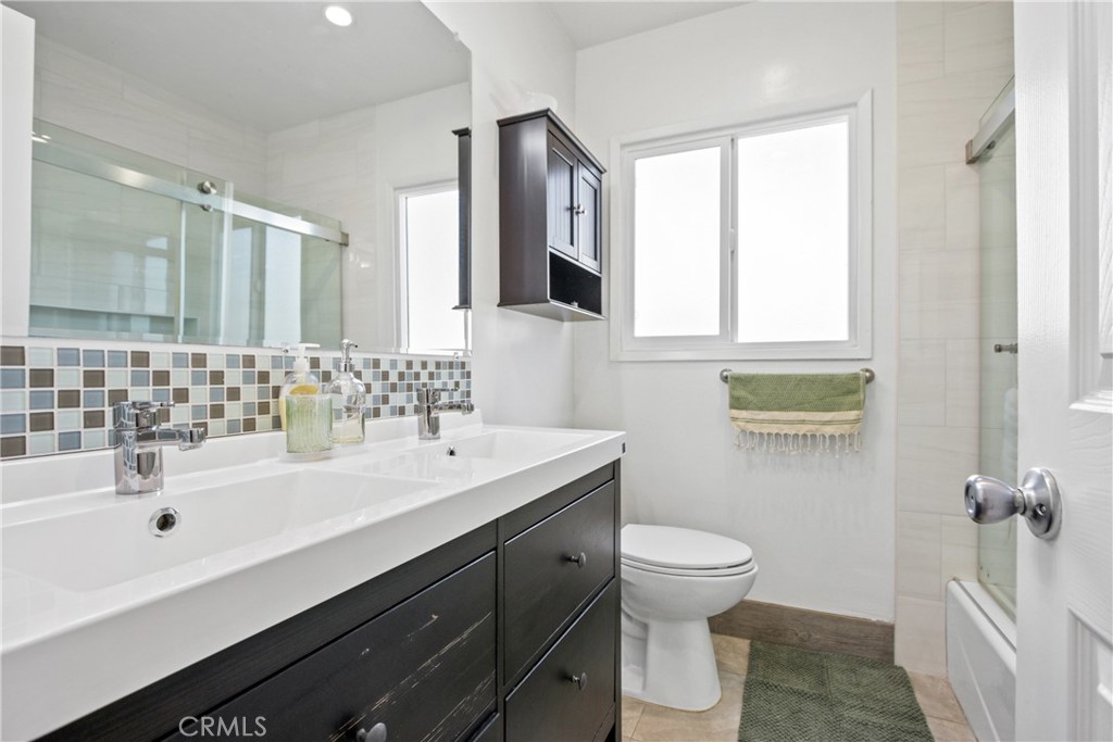 15813 Lonecrest Drive