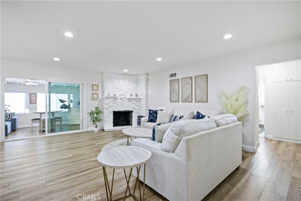 15813 Lonecrest Drive