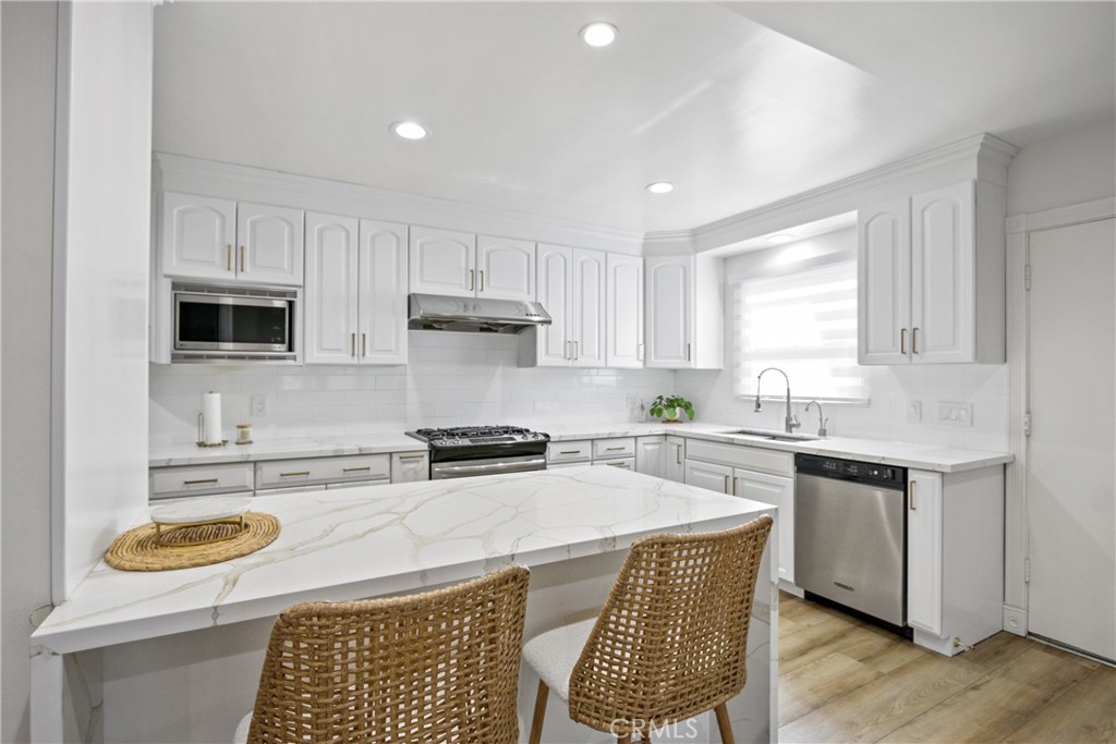 15813 Lonecrest Drive