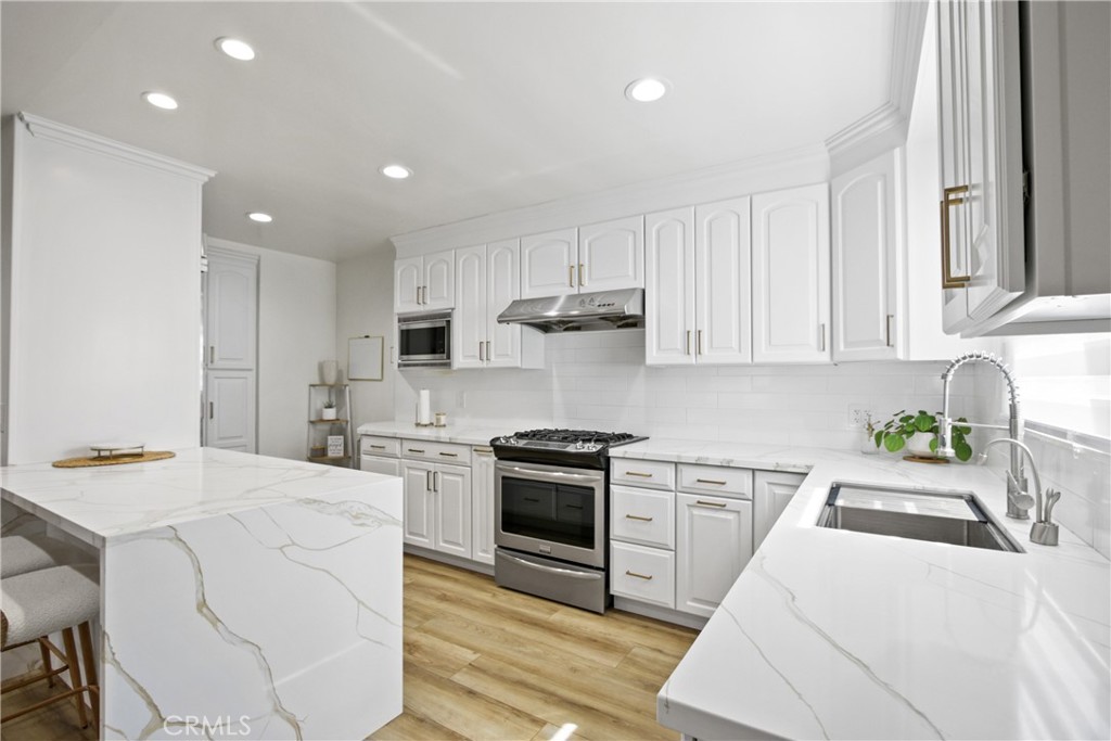 15813 Lonecrest Drive