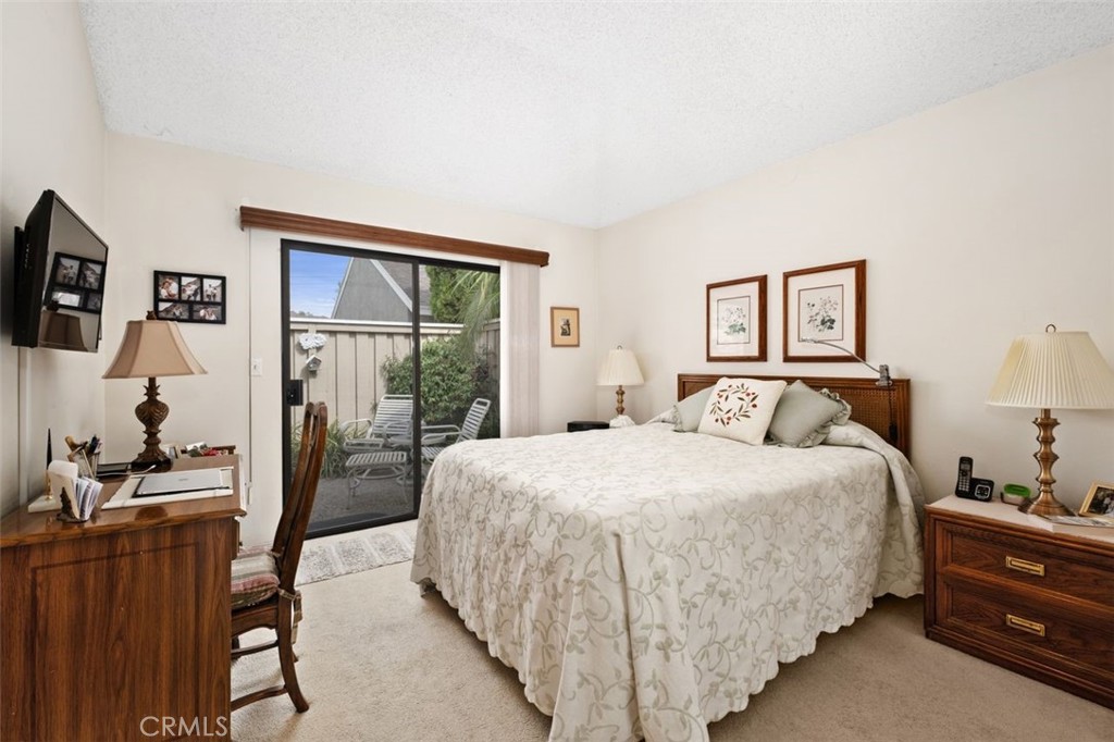 43 Riverstone