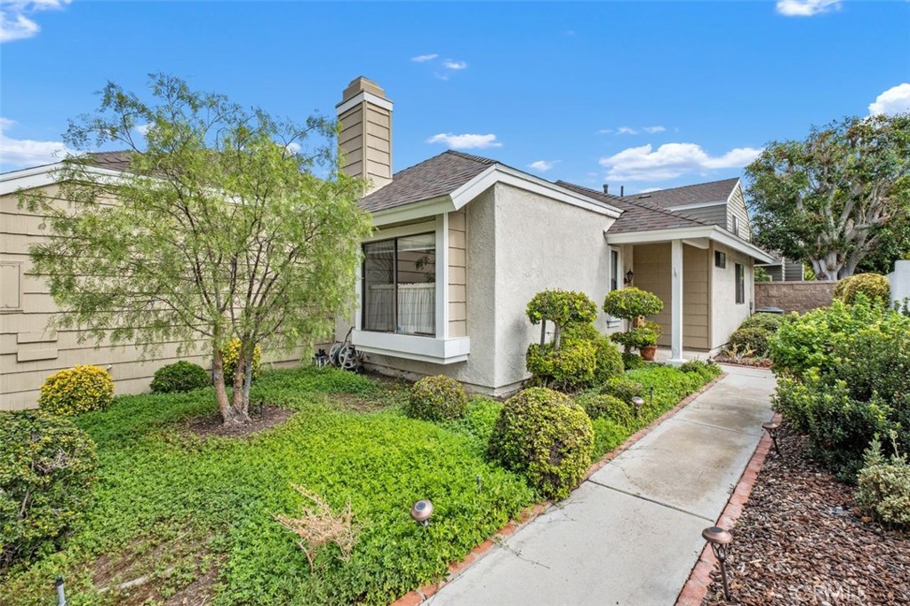 43 Riverstone