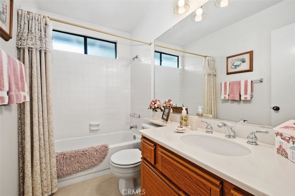 43 Riverstone